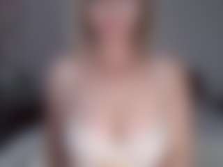 Lara's Live Sex Cam Show