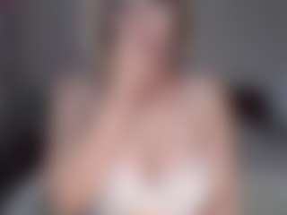 Live cam show with Lara - Smoking on camwithhim.com