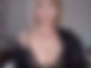 Show de câmera ao vivo com Lara - Asian Big Tits no Camsoda