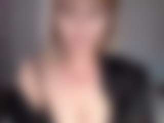 Live cam show with Lara - Brown Eyes Asian on Streamer API