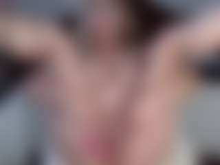 Live cam show with Lara - BBW MILF on liverealitysex.com