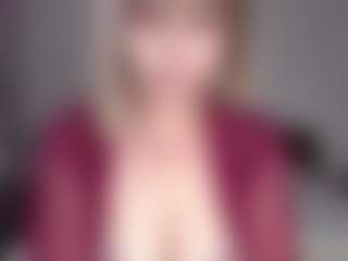 Live cam show with Lara - Asian Fetish on CamwithHer