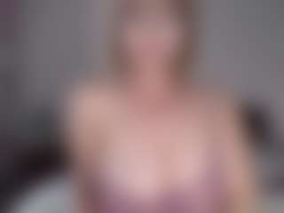 Lara's Live Sex Cam Show