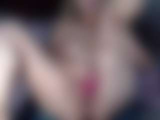 Live cam show with Lara - Brown Eyes Asian on Soda Cam