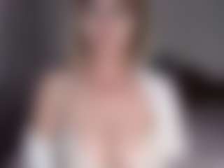 Lara's Live Sex Cam Show