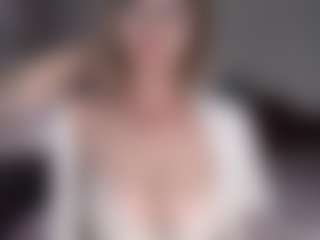 Lara's Live Sex Cam Show