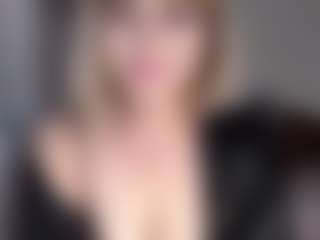 Live cam show with Lara - Bedroom Asian on madthumbs