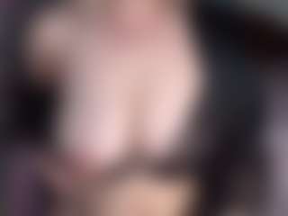 Lara's Live Sex Cam Show