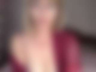 Lara's Live Sex Cam Show