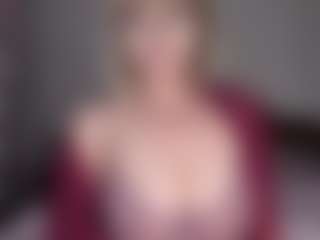 Lara's Live Sex Cam Show