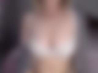 Lara's Live Sex Cam Show