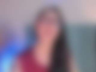Live cam show with EmilyWatsonn - Glasses on pussylord.com