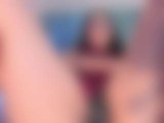 Live cam show with EmilyWatsonn - Glasses on fapnchat
