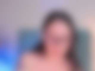 Live cam show with EmilyWatsonn - Glasses on milfzrlive.com
