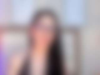 EmilyWatsonn's Live Sex Cam Show