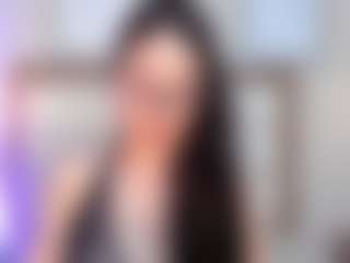 EmilyWatsonn's Live Sex Cam Show