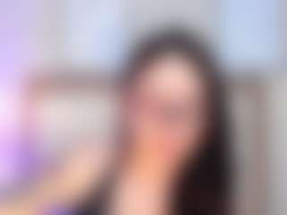 EmilyWatsonn's Live Sex Cam Show