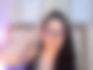 EmilyWatsonn's Live Sex Cam Show