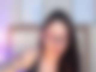 EmilyWatsonn's Live Sex Cam Show