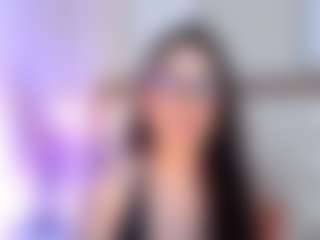 EmilyWatsonn's Live Sex Cam Show