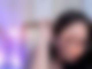 EmilyWatsonn's Live Sex Cam Show