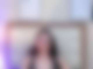 EmilyWatsonn's Live Sex Cam Show