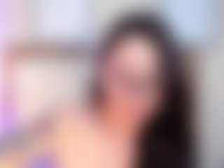 EmilyWatsonn's Live Sex Cam Show