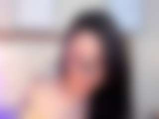 EmilyWatsonn's Live Sex Cam Show