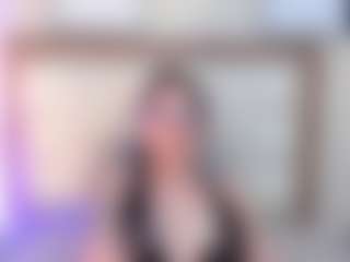EmilyWatsonn's Live Sex Cam Show
