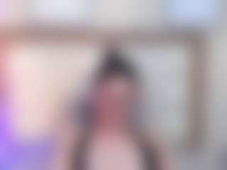 EmilyWatsonn's Live Sex Cam Show