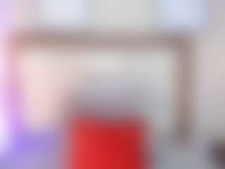 EmilyWatsonn's Live Sex Cam Show