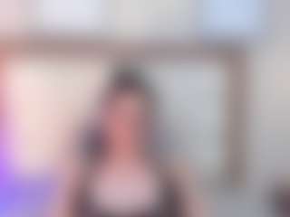 EmilyWatsonn's Live Sex Cam Show