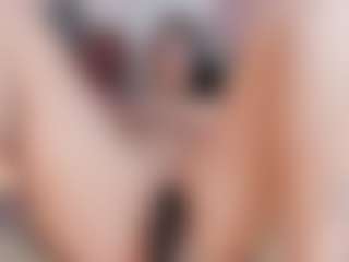 Live cam show with EmilyWatsonn - Glasses on Cam Slut
