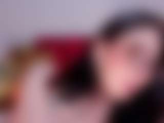 EmilyWatsonn's Live Sex Cam Show