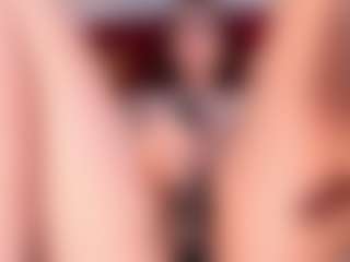 Live cam show with EmilyWatsonn - Normal on SxyPornLive