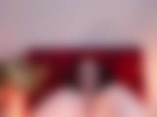 Live cam show with EmilyWatsonn - Glasses on Camsoda
