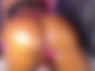 Live cam show with TinnaGoddess - Black on SpunkLive