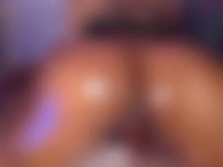 TinnaGoddess's Live Sex Cam Show
