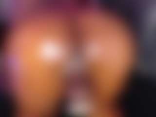 Live cam show with TinnaGoddess - Ebony on CamClone | colombia