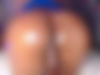 Live cam show with TinnaGoddess - Ride Torso on Soda Cam
