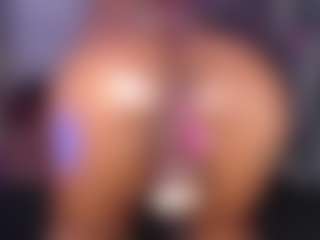 TinnaGoddess's Live Sex Cam Show