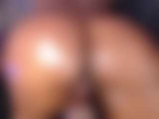 Live cam show with TinnaGoddess - Tattoos on Milfs Live