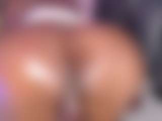 TinnaGoddess's Live Sex Cam Show