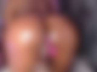 Live cam show with TinnaGoddess - Ebony on Camsoda | colombia