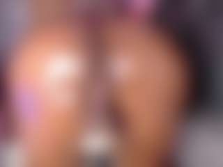 Live cam show with TinnaGoddess - Asshole Black on fapnchat