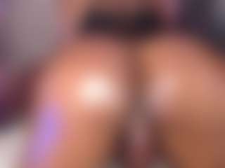 TinnaGoddess's Live Sex Cam Show