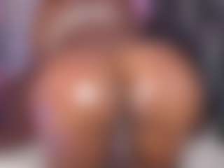 Live cam show with TinnaGoddess - Ebony on Camsoda | colombia
