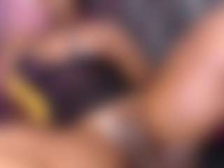 Live cam show with TinnaGoddess - Fuck Machine on AdultVida.com