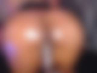 Live cam show with TinnaGoddess - Brown Eyes Curvy on luckytryst.com