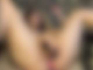Live cam show with XtraHotX - Big Tits on TeamSkeetLive